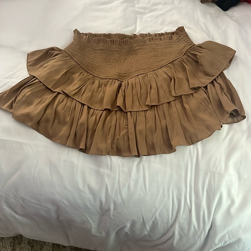 Brown ruffled skort